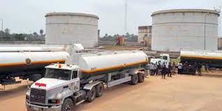  Safety:Fuel Tanker Drivers Threaten To Down Tools