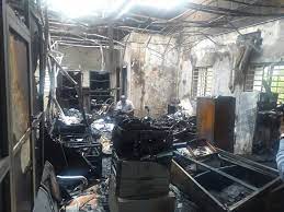 Miscreants  Burn Enugu INEC Headquarters 