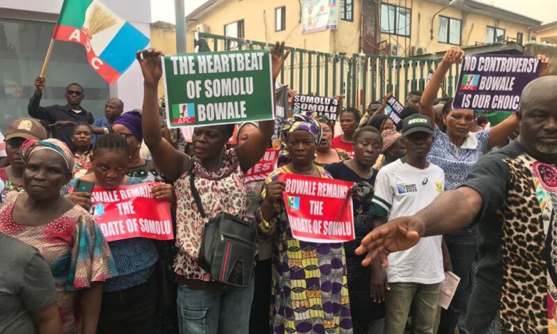 Primaries: Protesters Block Somolu Council Secretariat