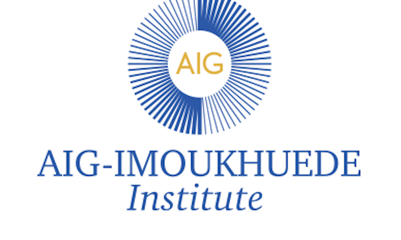 Aig-Imoukhuede Institute Gives  50 Public Servants Scholarships