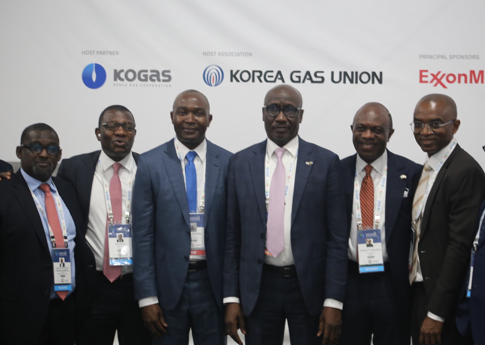 Abdulkadir Ahmed, MD NLNG Ship Management Ltd; Bala Wunti, GGM, NAPIMS; Philip Mshelbilia, MD/CEO, NLNG; Mele Kyari, GMD, NNPC; Adokiye Tombomieye, GED Upstream, NNPC; and Olalekan Ogunleye, Deputy MD, NLNG at the ongoing World Gas Congress in Daegu, South Korea…Tuesday.