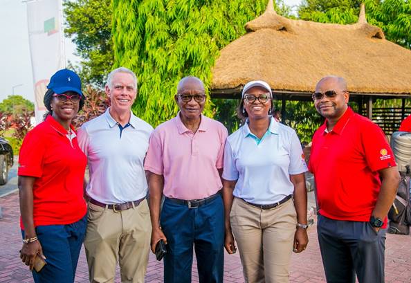 Shell’s Golf Tournament Attracts Serving,Retired Leaders