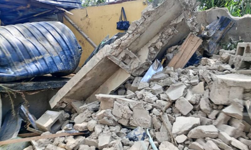 Ondo:How Water Tank Crashed On Building,Killed Baby,Mother